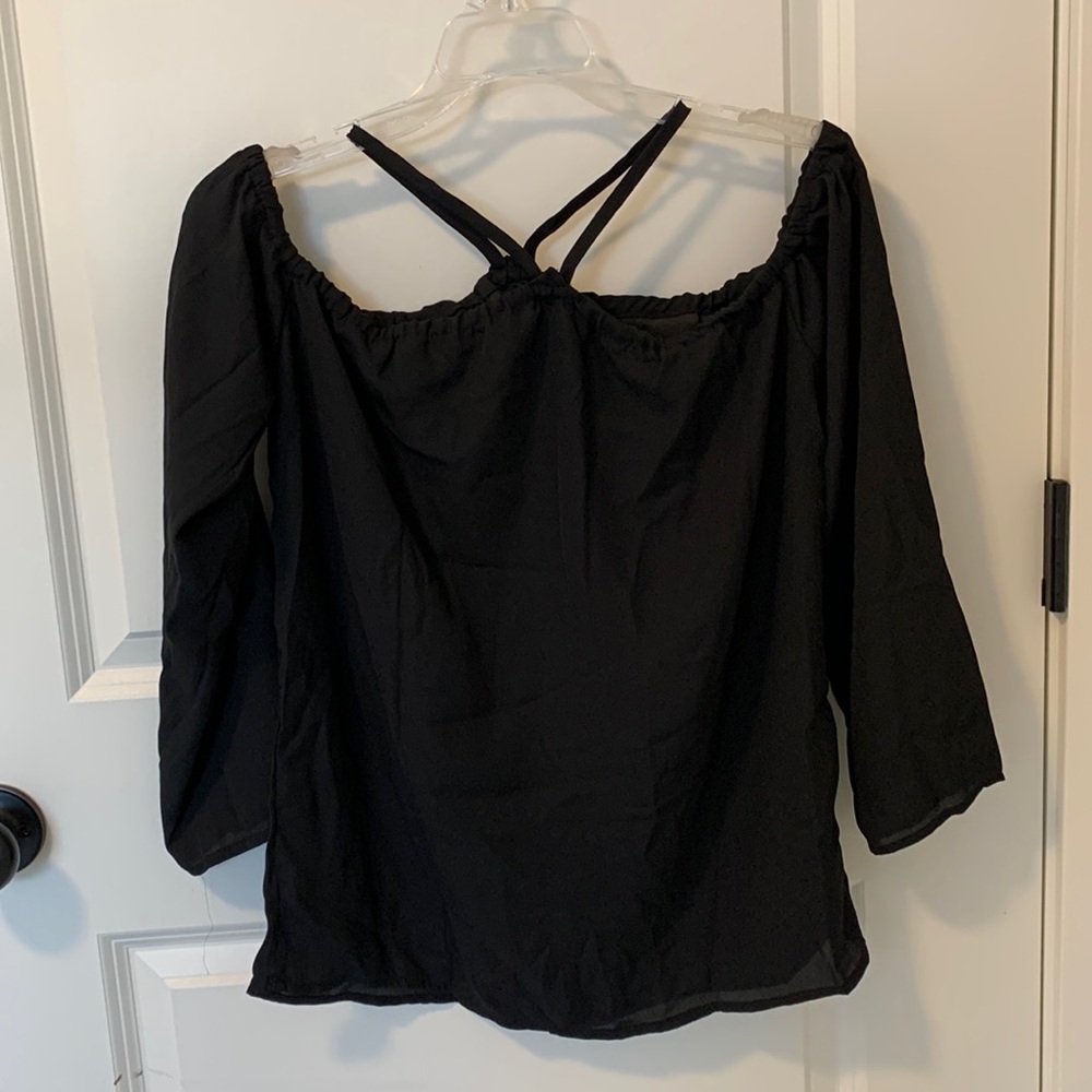 Black 3/4 length sleeve top